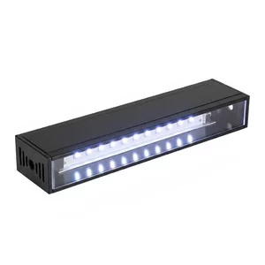 30cm d�ugo�ci - Pokrywy o�wietleniowe 30cm d�ugo�ci to kompaktowe rozwi�zania ��cz�ce funkcj� zabezpieczenia akwarium z wbudowanym o�wietleniem LED. Dedykowane s� do ma�ych akwari�w o d�ugo�ci 30 centymetr�w, stanowi�c idealne rozwi�zanie dla pocz�tkuj�cych akwaryst�w oraz do niewielkich kompozycji akwariowych...