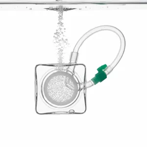 Dyfuzory do bimbrowni i Bio CO2 - Dyfuzory do bimbrowni i Bio CO2 to urz�dzenia przeznaczone do rozprowadzania dwutlenku w�gla w akwarium przy u�yciu system�w niskoci�nieniowych. W przeciwie�stwie do butlowych instalacji wysokoci�nieniowych, systemy Bio CO2 oraz domowe bimbrownie generuj� gaz pod niskim ci�...