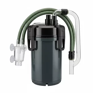 Filtry zewn. 100 - 150l - Filtry zewn�trzne do akwari�w 100-150l to zaawansowane systemy filtracji przeznaczone dla �redniej wielko�ci zbiornik�w. Te urz�dzenia zapewniaj� skuteczn� biologiczn�, mechaniczn� i chemiczn� obr�bk� wody, co jest kluczowe dla zdrowia ryb, krewetek i prawid�owego rozwoju ro�lin akwar...