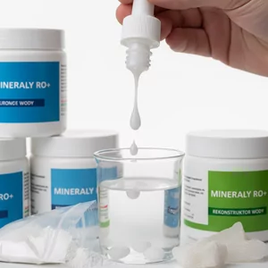Mineralizatory RO - Mineralizatory RO to specjalistyczne preparaty przeznaczone do wzbogacania wody z odwr�conej osmozy w niezb�dne minera�y i pierwiastki. Dzi�ki nim mo�esz przekszta�ci� steryln� wod� RO w idealn� baz� dla Twojego akwarium ro�linnego lub krewetkowego.

G��wne zastosowania mineralizator�w obejmuj� reg...