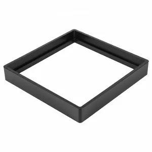 Ramki pod akwarium - Ramki pod akwarium to specjalistyczne podk�adki z ozdobn� obw�dk�, kt�re ��cz� funkcj� ochronn� z estetycznym wyko�czeniem. W przeciwie�stwie do zwyk�ych mat, ramki posiadaj� eleganck� ram� obwodow�, kt�ra nadaje ca�ej instalacji akwariowej bardziej profesjonalny wygl�d.

Najwa�niejsze zalety rame...