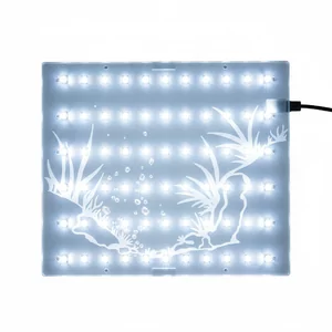 T�a LED na tyln��szyb� - T�a LED na tyln� szyb� to nowoczesne rozwi�zanie, kt�re ��czy funkcj� dekoracyjn� z dodatkowym o�wietleniem akwarium. Te innowacyjne panele montuje si� bezpo�rednio za tyln� szyb� zbiornika, tworz�c efektowne pod�wietlenie LED kt�re nadaje ca�ej aranzacji akwarium wyj�tkowy charakter i g�...