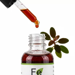 �elazo (Fe) - �elazo (Fe) to jeden z najwa�niejszych mikroelement�w w akwarium ro�linnym. Odpowiada przede wszystkim za syntez� chlorofilu, dlatego jego niedob�r bardzo szybko daje o sobie zna� w postaci ��kni�cia i blakni�cia li�ci, czyli tzw. chlorozy. Regularne uzupe�nianie �elaza jest podstaw� piel�gnacji ka�dego...